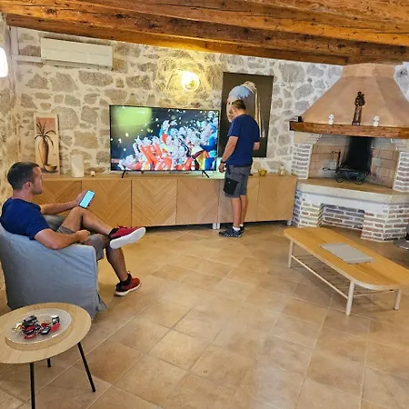Antonci-18, Pool, 3 Houses, Jacuzzi, Private Territory Villa