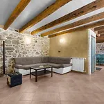 Antonci-18, Pool, 3 Houses, Jacuzzi, Private Territory *