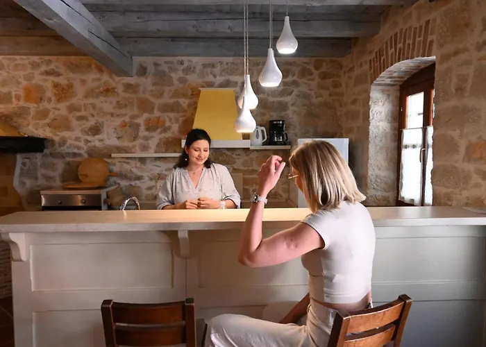 Antonci-18, Pool, 3 Houses, Jacuzzi, Private Territory Βίλα *