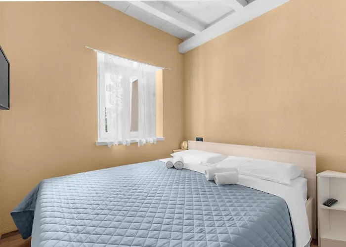 Antonci-18, Pool, 3 Houses, Jacuzzi, Private Territory