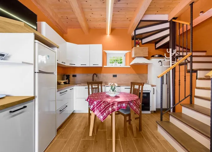 Βίλα Antonci-18, Pool, 3 Houses, Jacuzzi, Private Territory Antonci (Porec)