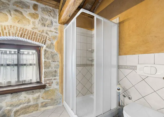 Antonci-18, Pool, 3 Houses, Jacuzzi, Private Territory *