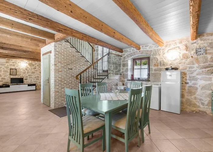 Βίλα Antonci-18, Pool, 3 Houses, Jacuzzi, Private Territory Antonci (Porec)