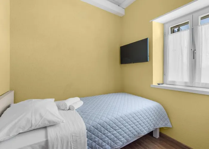 Antonci-18, Pool, 3 Houses, Jacuzzi, Private Territory Βίλα *