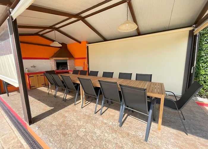 Βίλα Antonci-18, Pool, 3 Houses, Jacuzzi, Private Territory