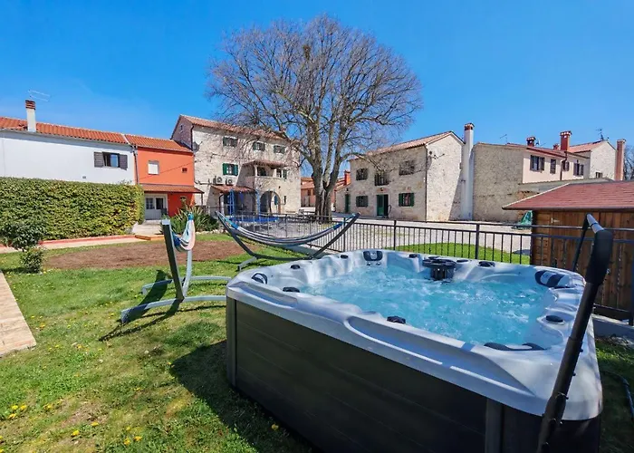 Antonci-18, Pool, 3 Houses, Jacuzzi, Private Territory Βίλα *